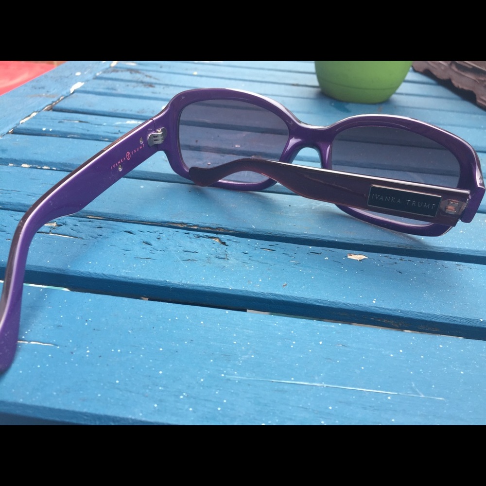 Ivanka Trump sunglasses - Picture 3 of 3